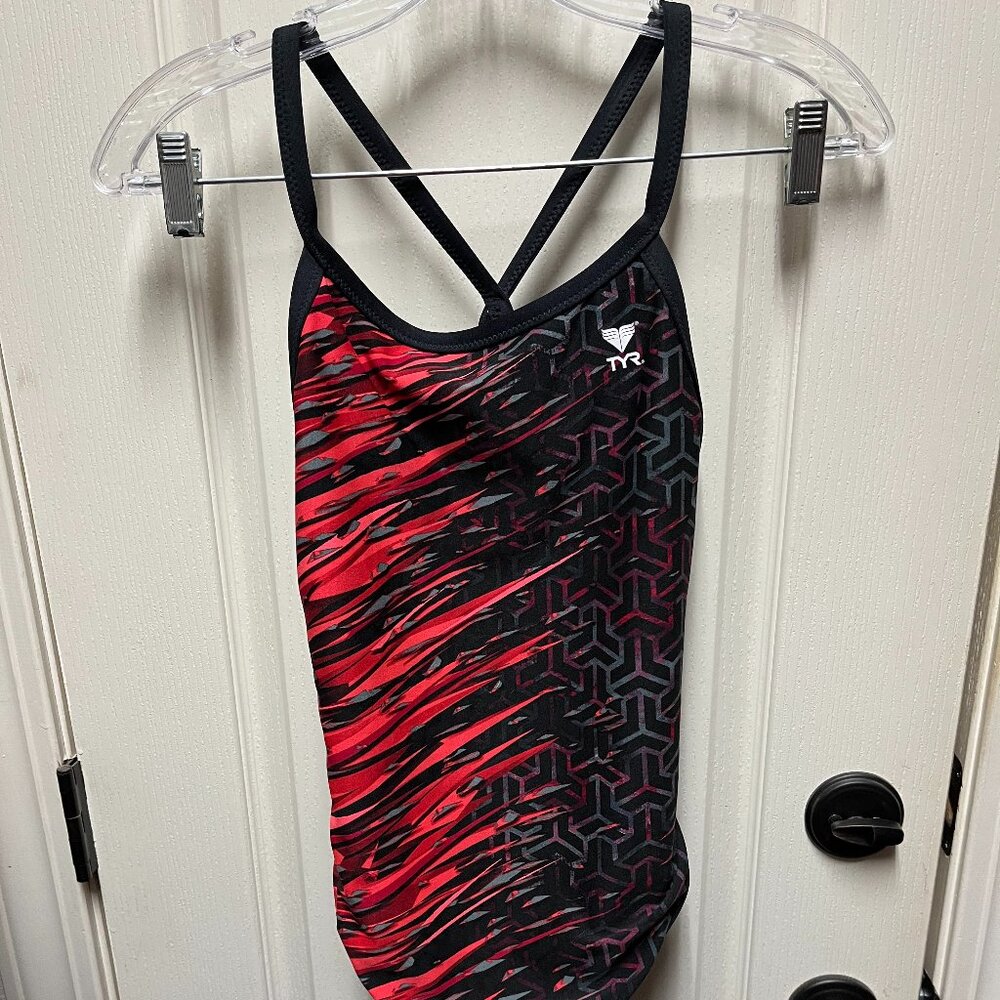TYR Synergy Diamondfit Swimsuit New Without Tag